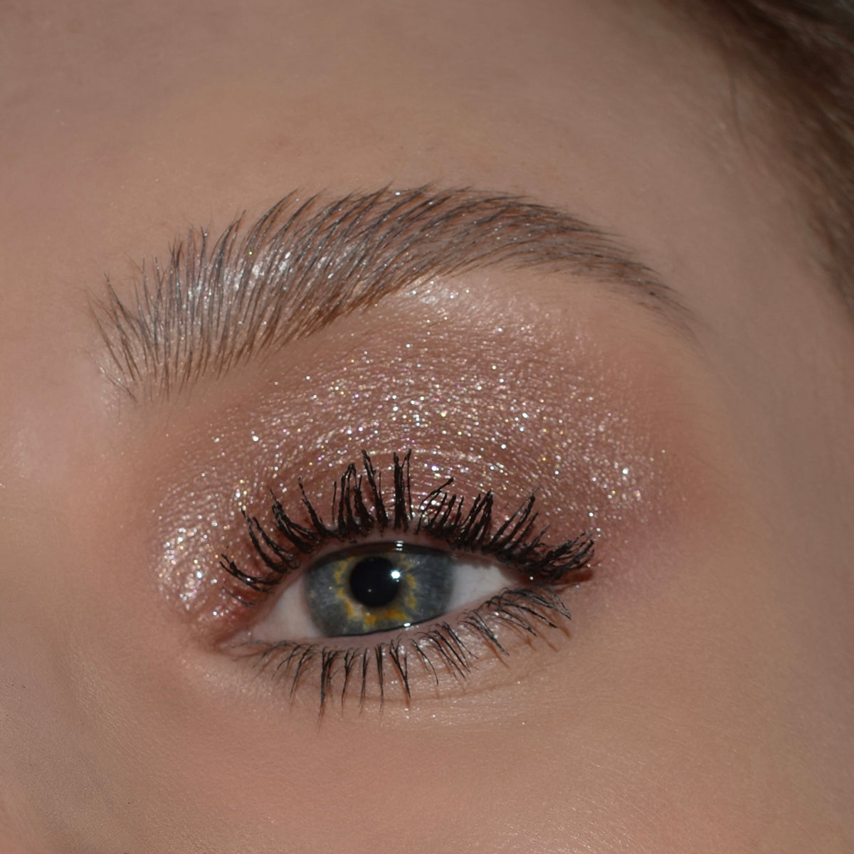 One Swipe Glitter Pigments, bodyography