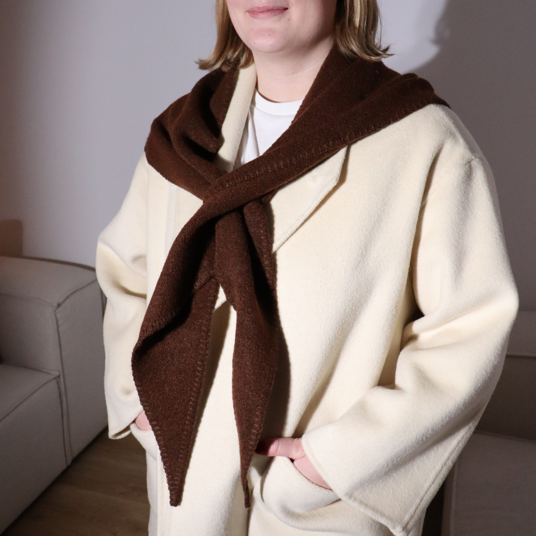 04.12. Crossbody Schal