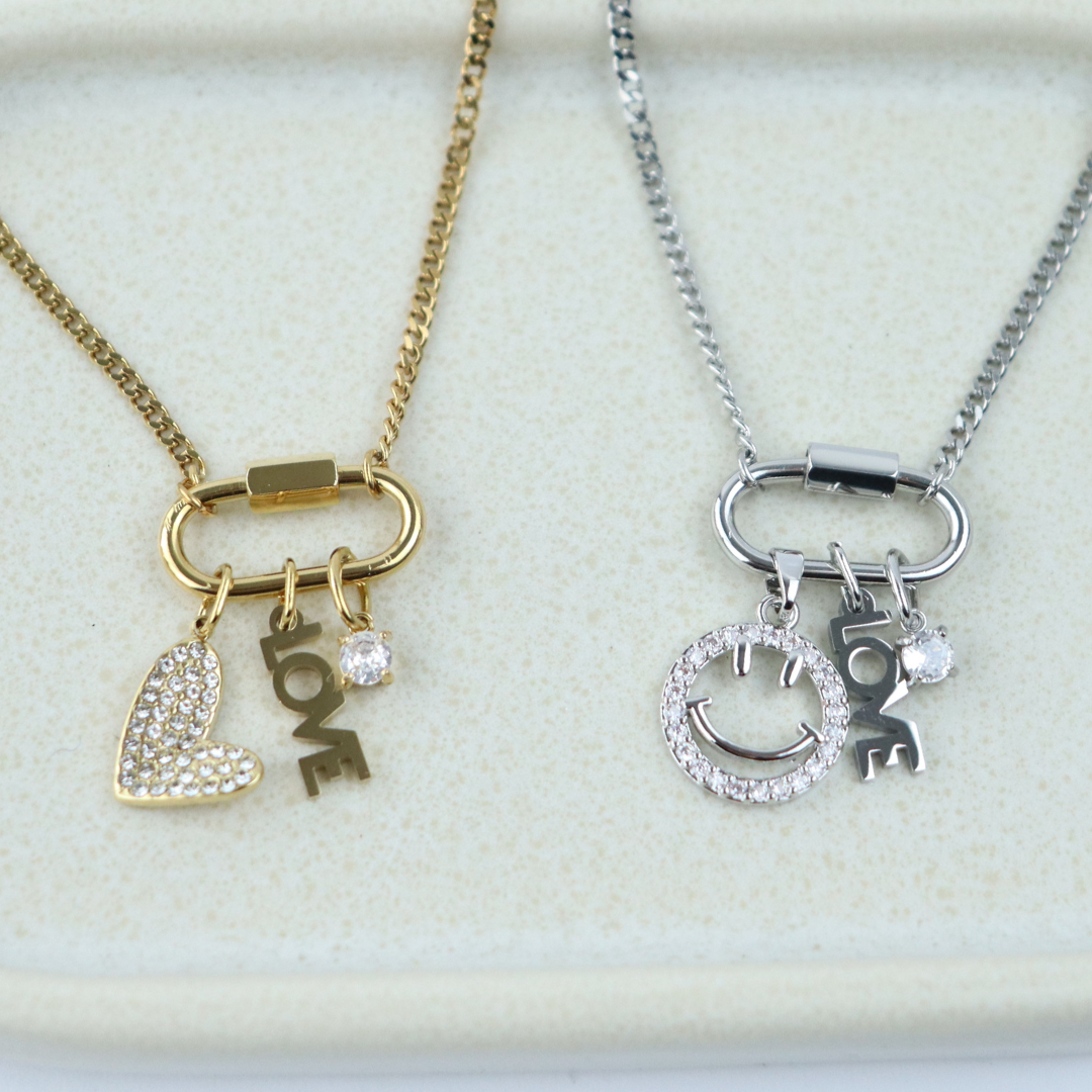 03.12. LULO Link Kette mit Anhängern klein