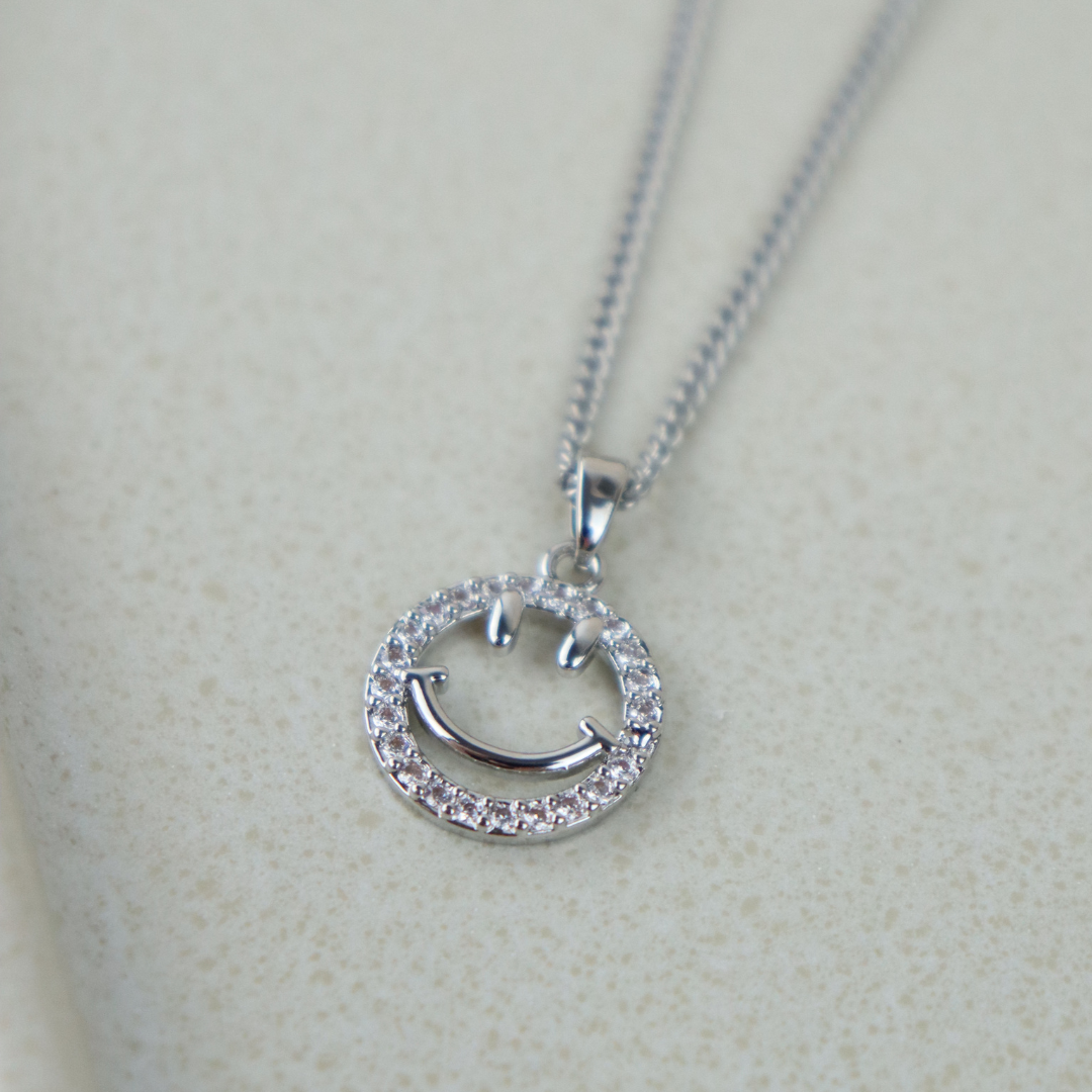 03.12. LULO Smiley Kette