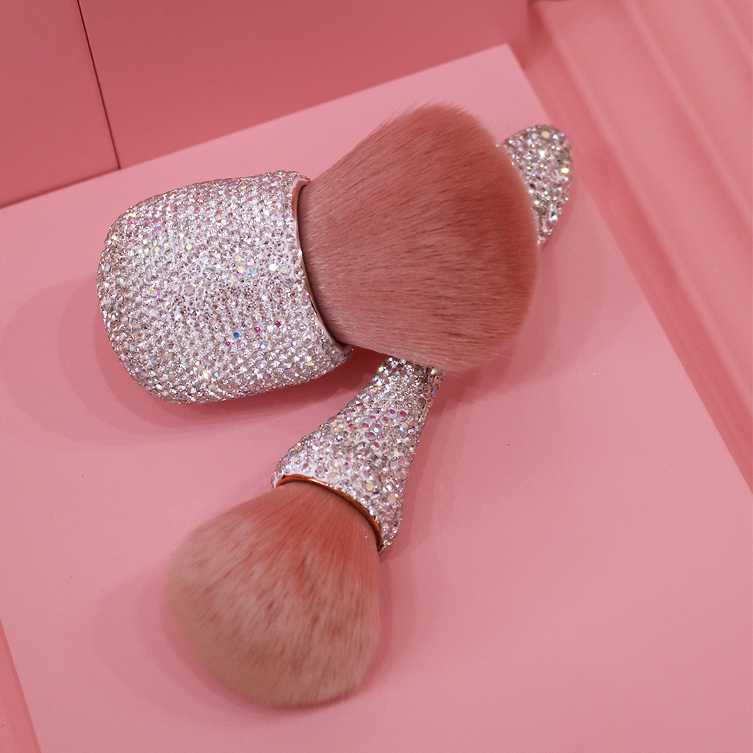 Puder Pinsel Strass, Auswahl