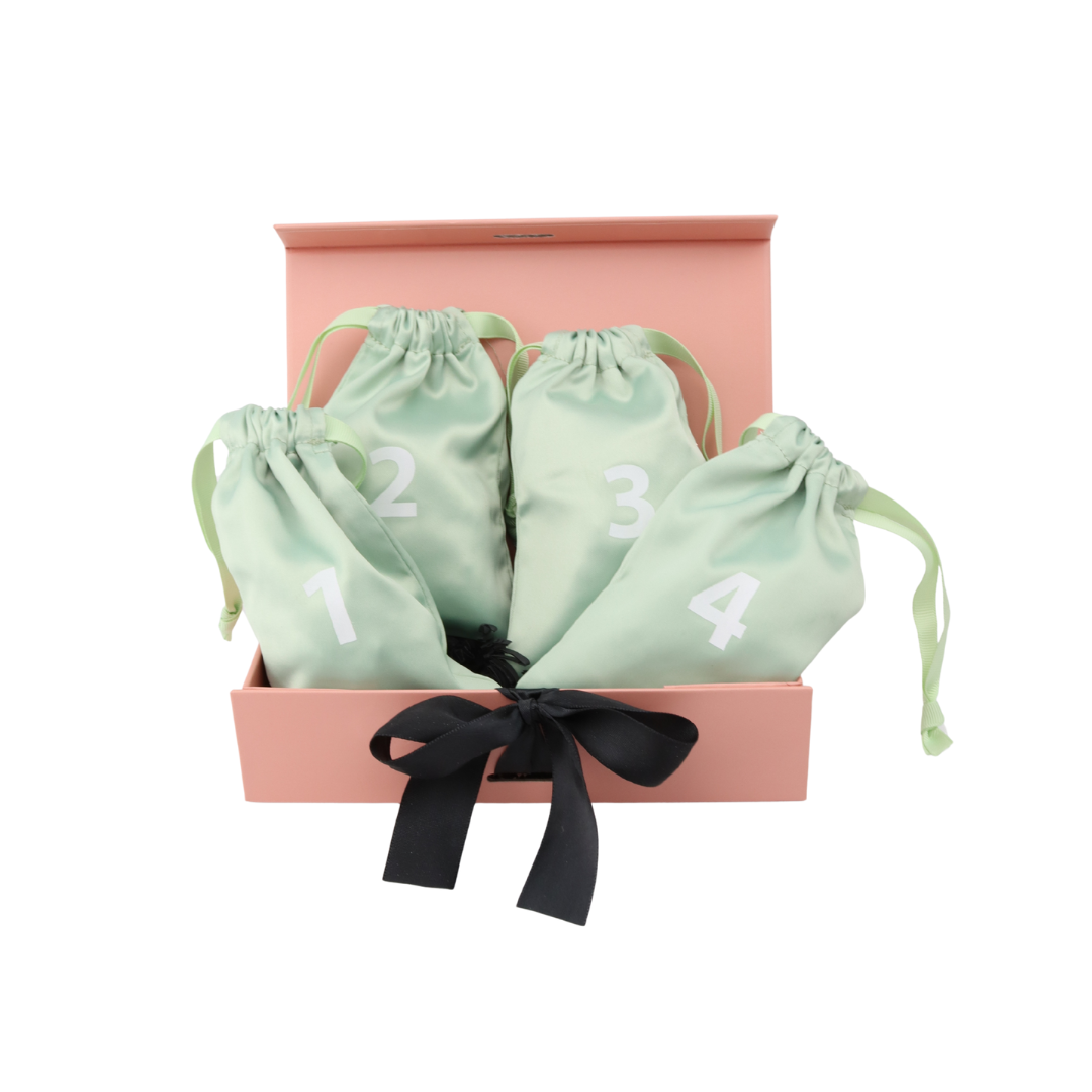 Weihnachtsbox Deluxe Mamaco x makeupcoach 2025 | Vorbestellung