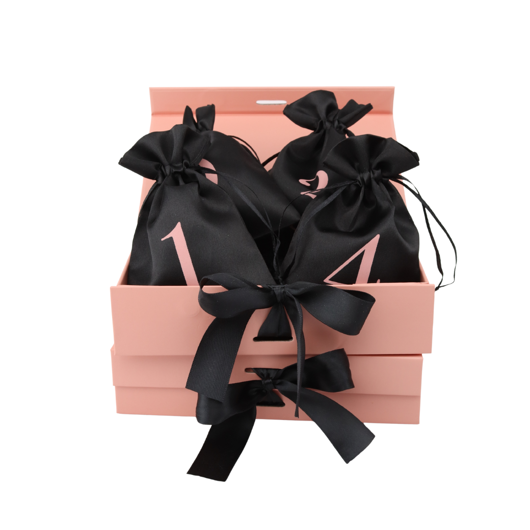 Weihnachtsbox Deluxe Mamaco x makeupcoach 2025 | Vorbestellung