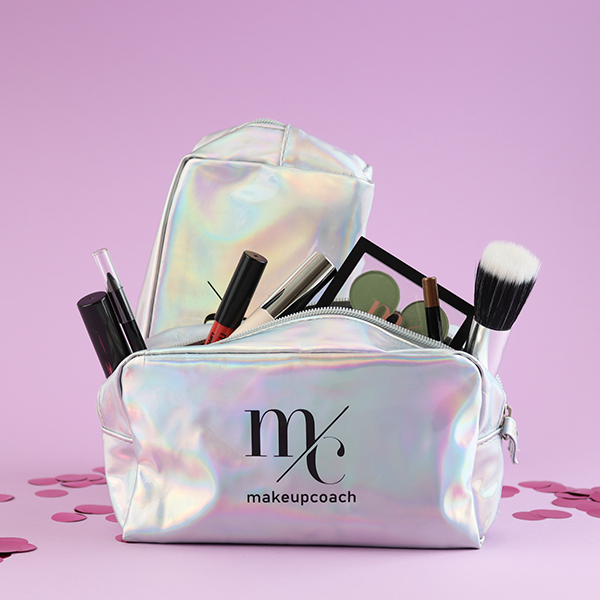 Schminktasche für Unterwegs in Holo mit Logo, www.makeupcoach.com
