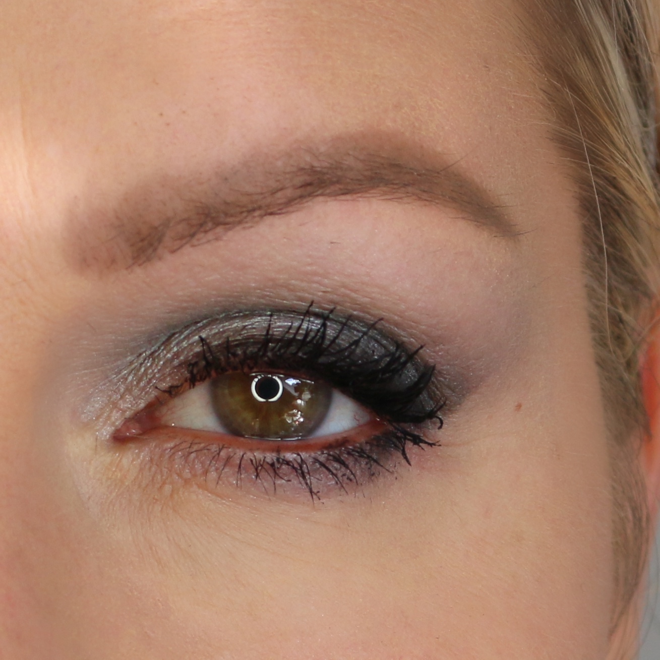 Smokey Eye Mamaco, www.makeupcoach.com