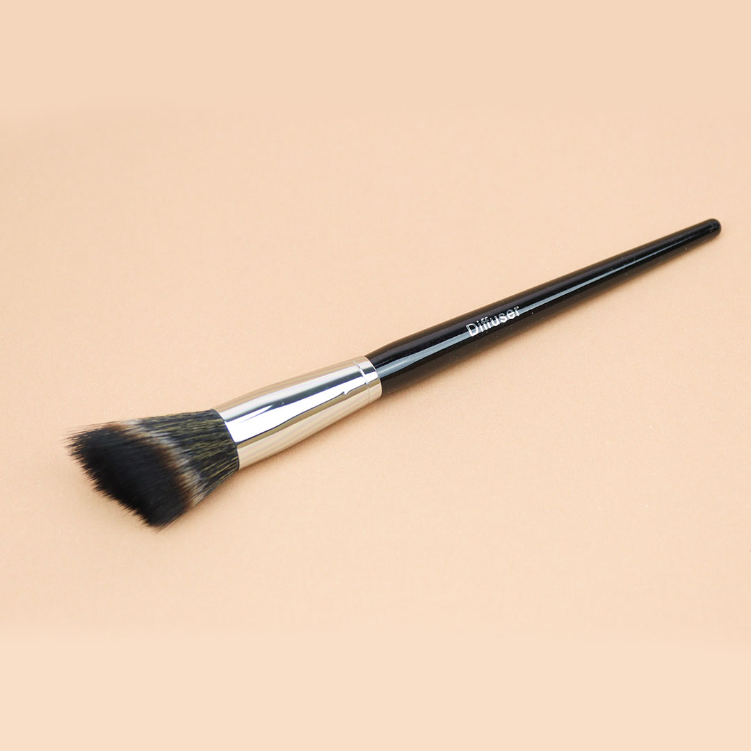Pinsel Diffuser, www.makeupcoach.com