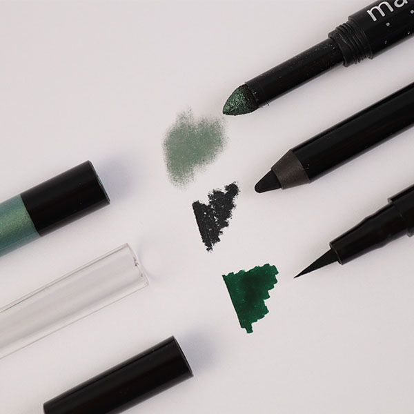 Filzliner Grün im Set mit Brightliner und Smokeliner, www.makeupcoach.com