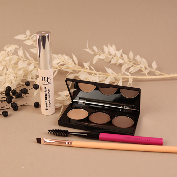 Palette mit Helfern und Organizer