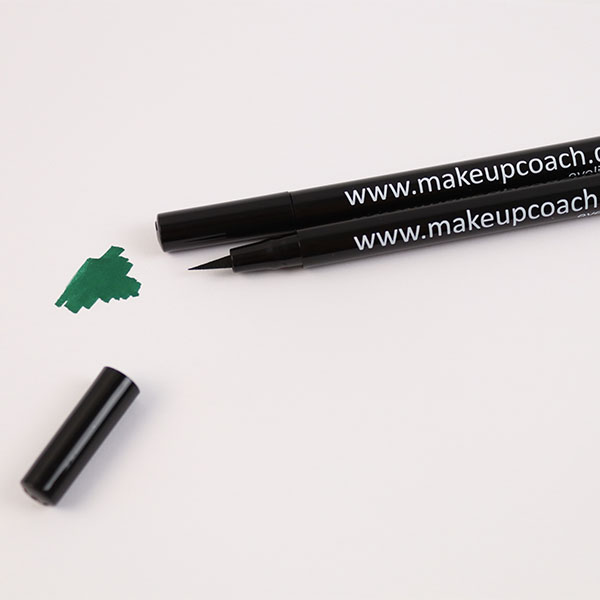 Filzliner Grün zwei Stück Swatch und geschlossen , www.makeupcoach.com