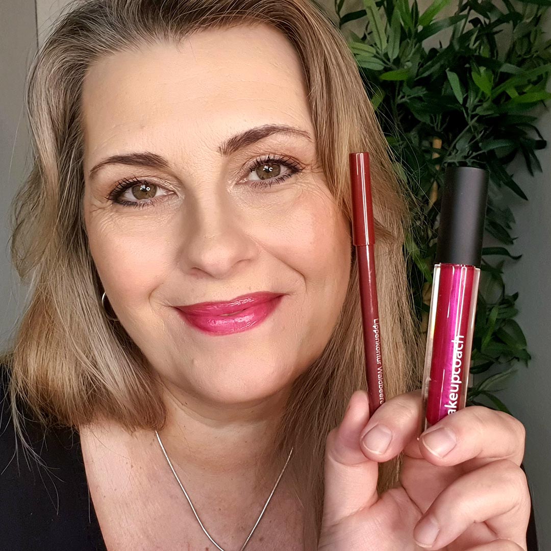 Lip Gloss mit Konturenstift, www.makeupcoach.com